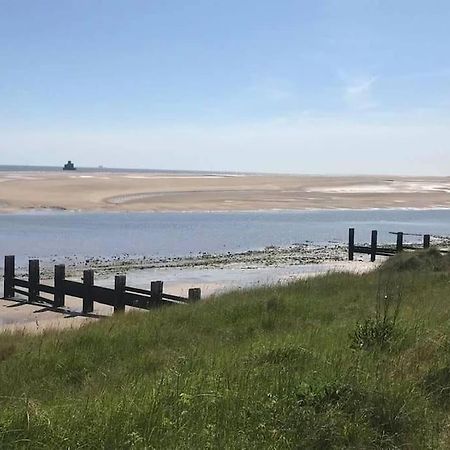Beautiful Seafront Studio Apartment Cleethorpes Kültér fotó